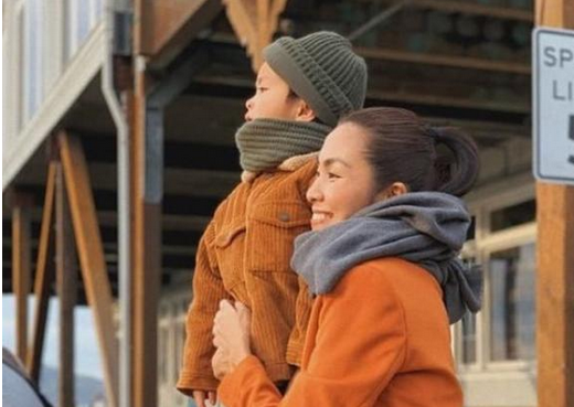 Hà Tăng tự hào khi con trai mới 4 tuổi đã vào bếp làm bánh rất chuyên nghiệp
