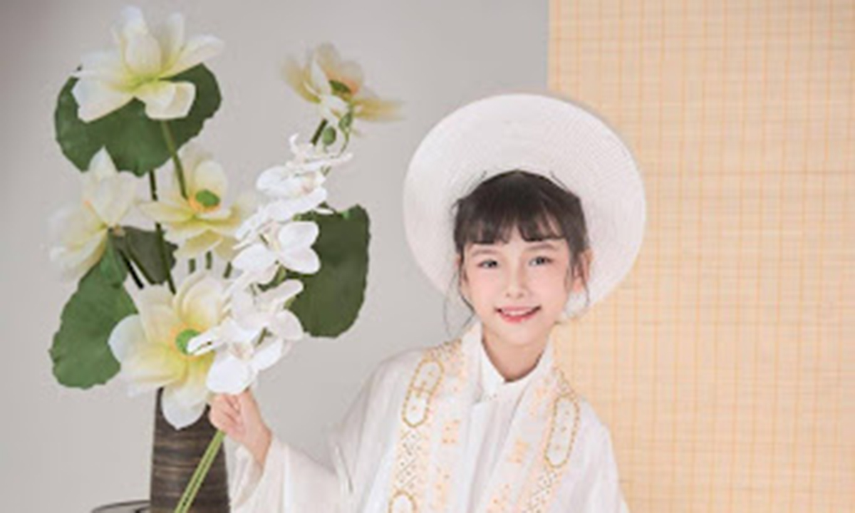 Tỏa sáng từ sân khấu quốc tế đến thế giới thương hiệu: Cherry Mỹ Khanh hợp tác cùng BZU BZU