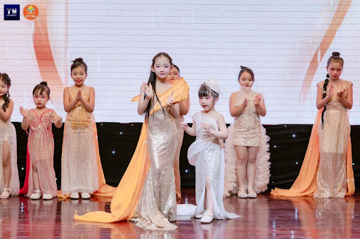Thiên Thiên – “Ngôi Sao Nhí” Tỏa Sáng Trong Vai Trò First Face & Vedette Tại Lễ Hội Văn Hóa Việt–Nhật 2025