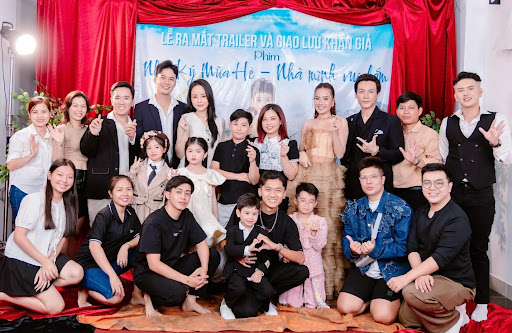 LIVESTREAM GIAO LƯU DÀN DIỄN VIÊN VÀ CÔNG BỐ TRAILER PHIM “NHẬT KÝ MÙA HÈ – NHÀ MÌNH VUI LẮM!”